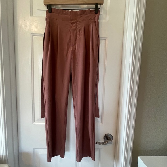 Athleta Skyline Pant II Reddish-Brown Sz 2P - Picture 3 of 10